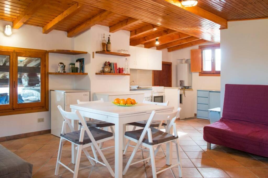 Como Lakeside Cottage - Lakefront Private Garden With Private Access To The Lake Onno Bagian luar foto